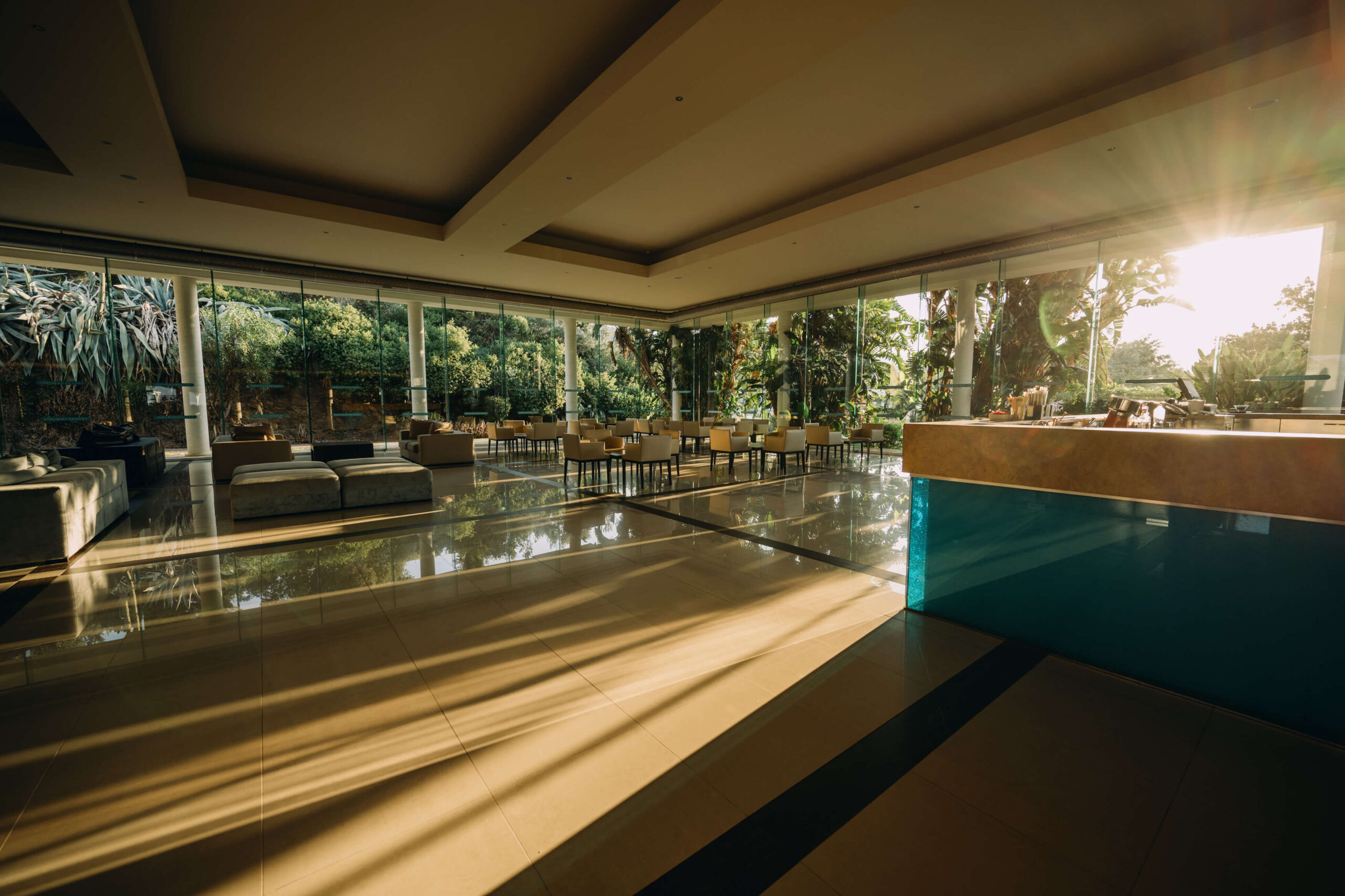 Lobby_Hydra_Beach_DSC_4452 (1)