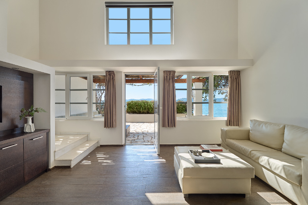 101_2 storey_Suite_Sea View_Living area_Hydra_Beach_14548