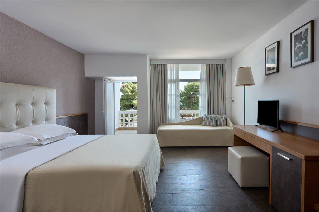 Deluxe Plus Room_Sea View_321_Hydra_Beach_14275 L